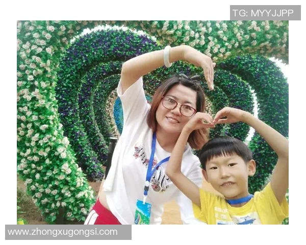 开箱拆足球明星卡大揭秘,揭秘稀有卡片和超级惊喜,快来一起欣赏吧 开箱拆足球明星卡大揭秘,揭秘稀有卡片和超级惊喜,快来一起欣赏吧